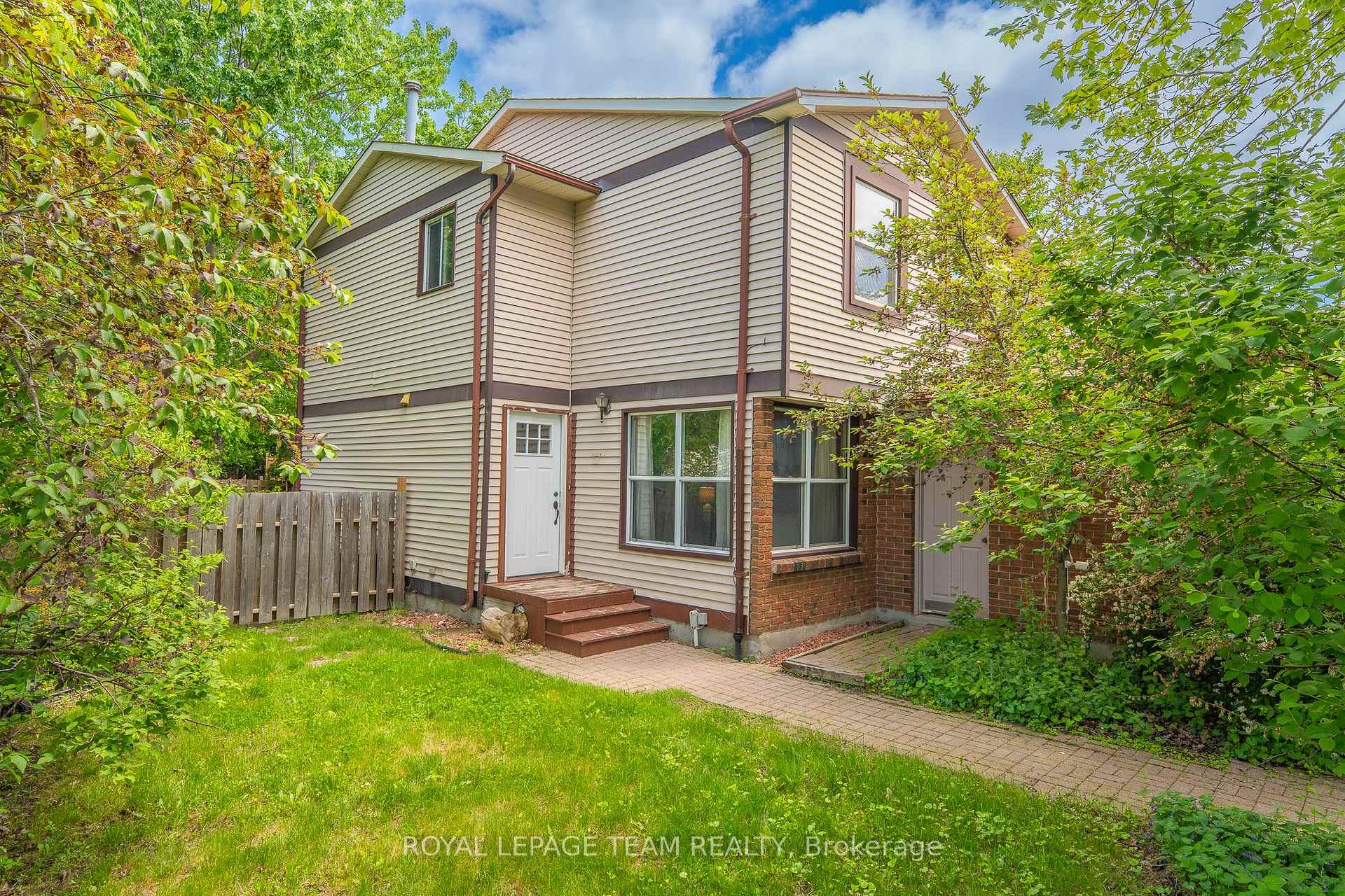 Photo 9 of 99 Seabrooke Drive, Ottawa, Kanata - Glencairn/Hazeldean — HOMEH