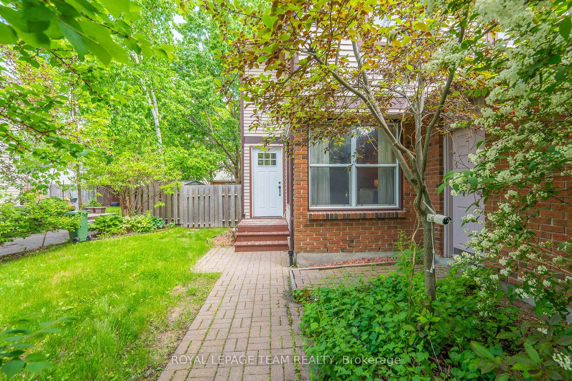 Photo 10 of 99 Seabrooke Drive, Ottawa, Kanata - Glencairn/Hazeldean — HOMEH