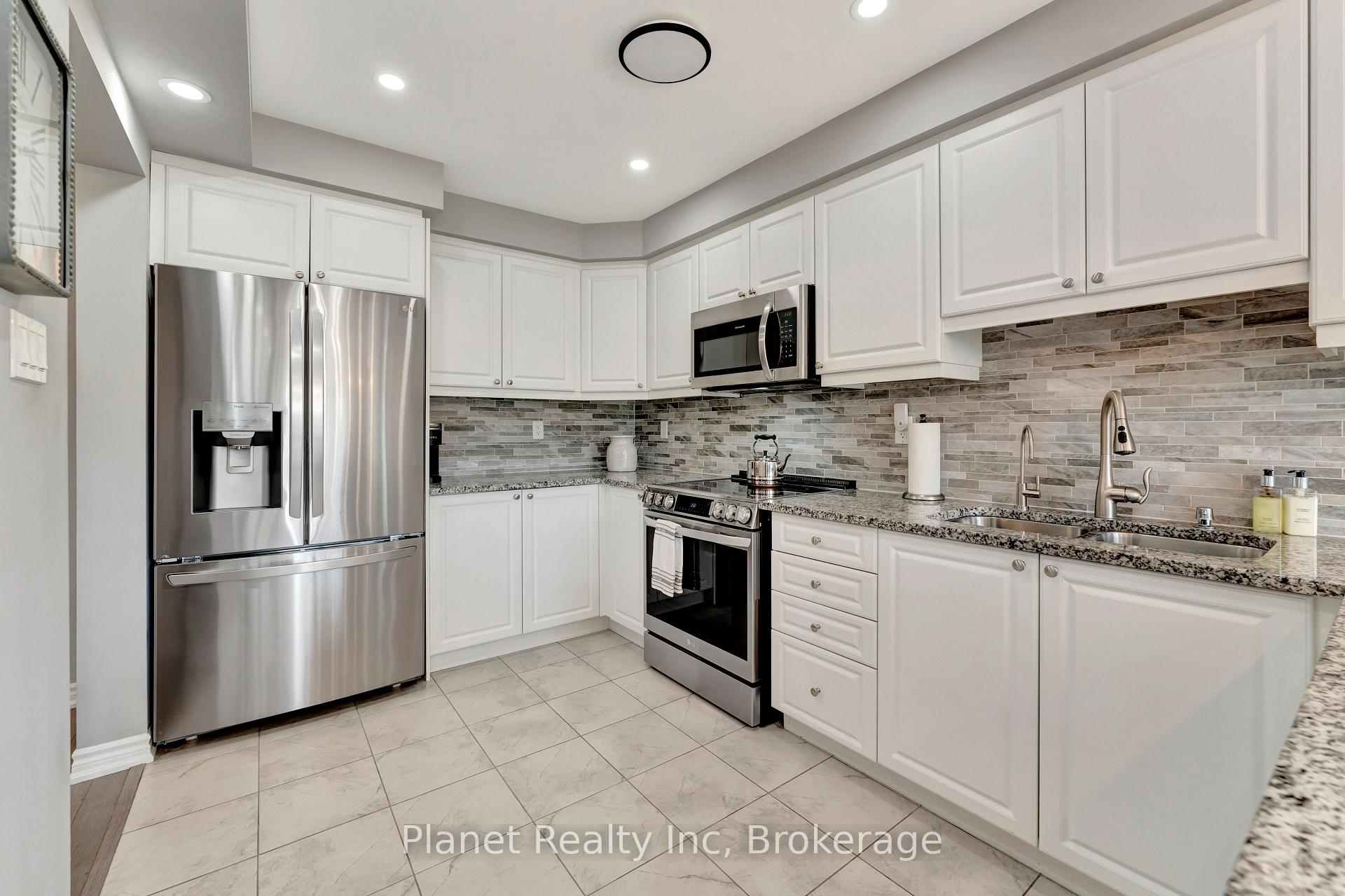 Photo 7 of 212 Waterbrook Lane, Kitchener — HOMEH