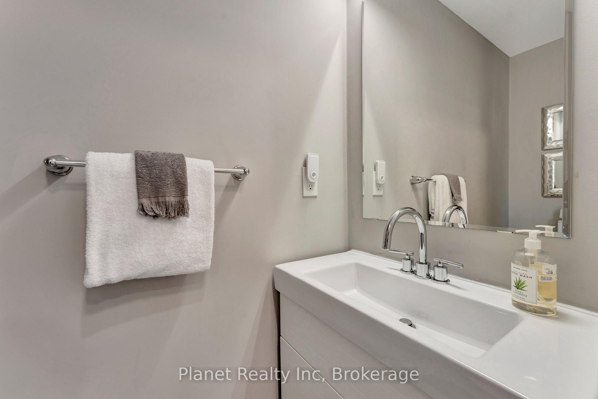 Photo 13 of 212 Waterbrook Lane, Kitchener — HOMEH