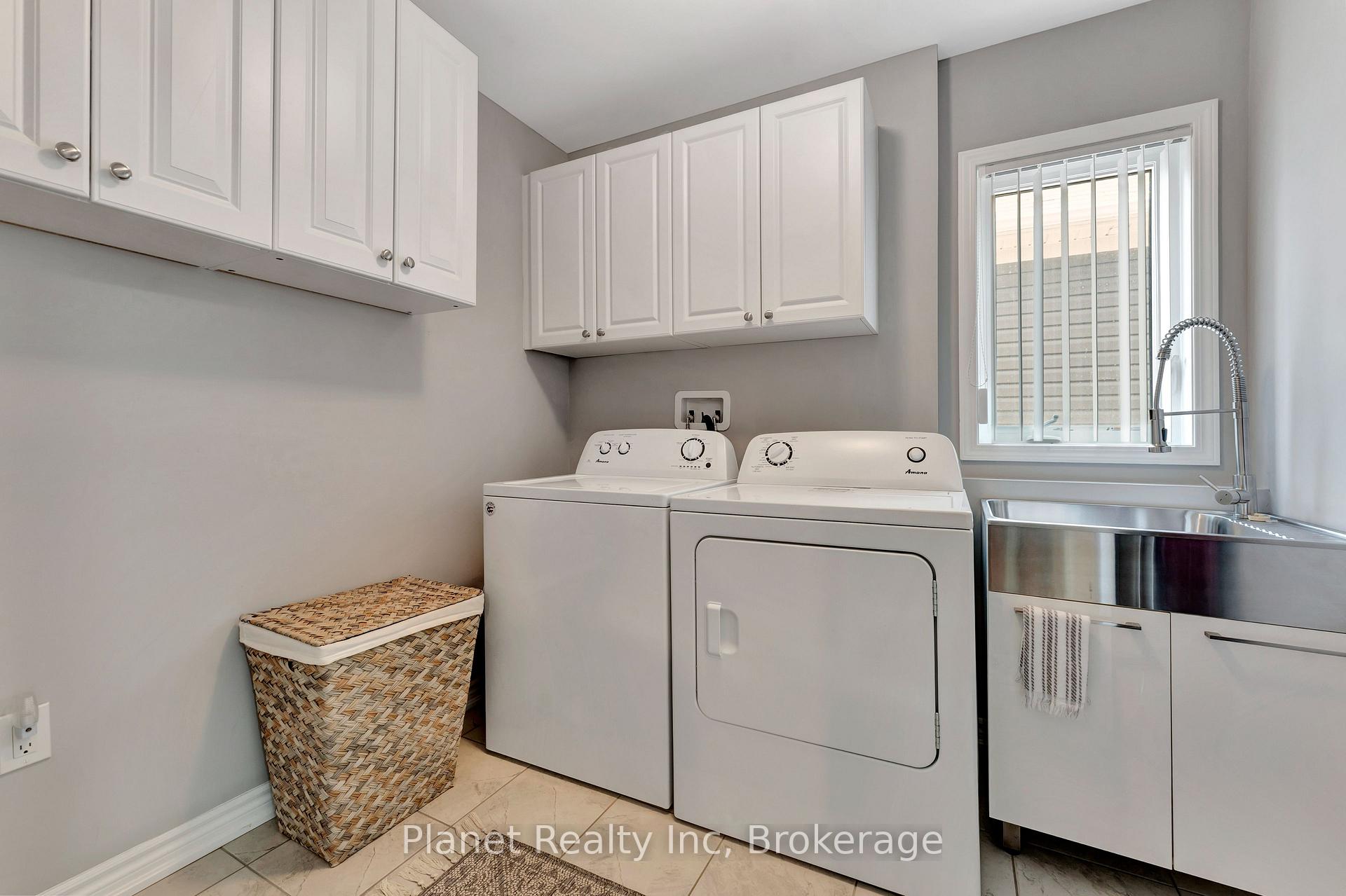 Photo 20 of 212 Waterbrook Lane, Kitchener — HOMEH