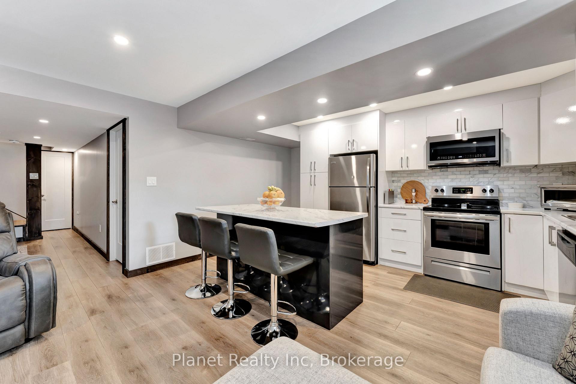 Photo 23 of 212 Waterbrook Lane, Kitchener — HOMEH