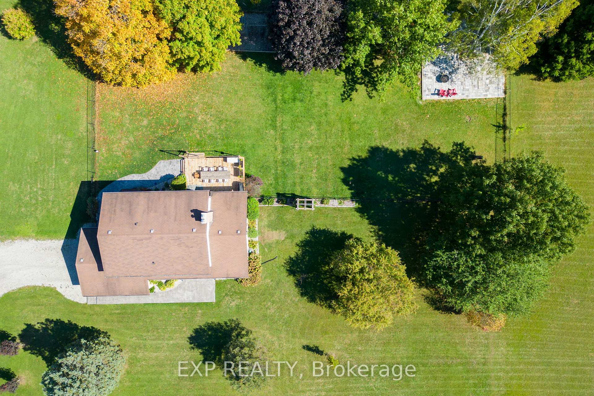 Photo 4 of 22882 Vanneck Road, Middlesex Centre, Rural Middlesex Centre — HOMEH