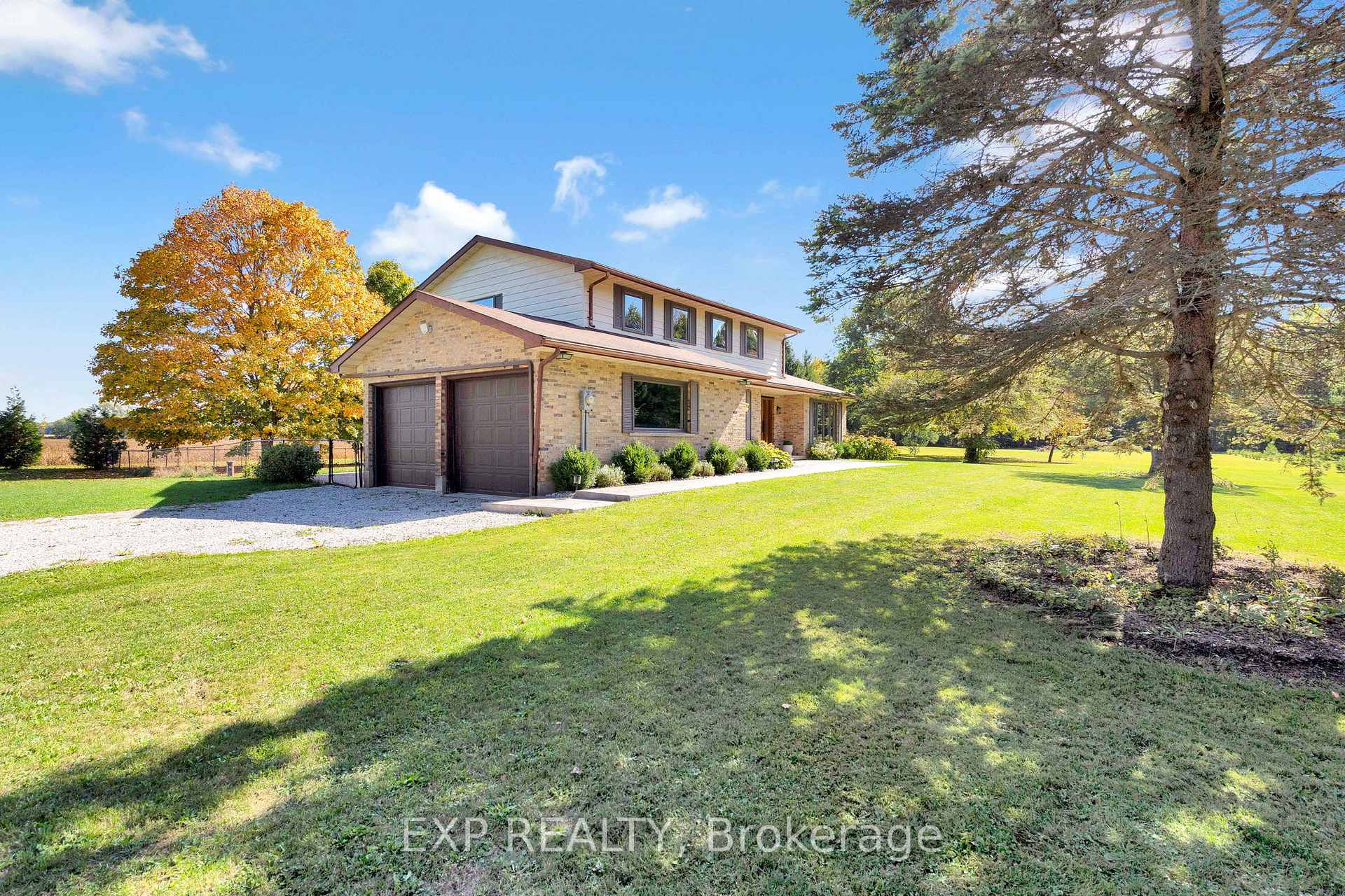 Photo 11 of 22882 Vanneck Road, Middlesex Centre, Rural Middlesex Centre — HOMEH