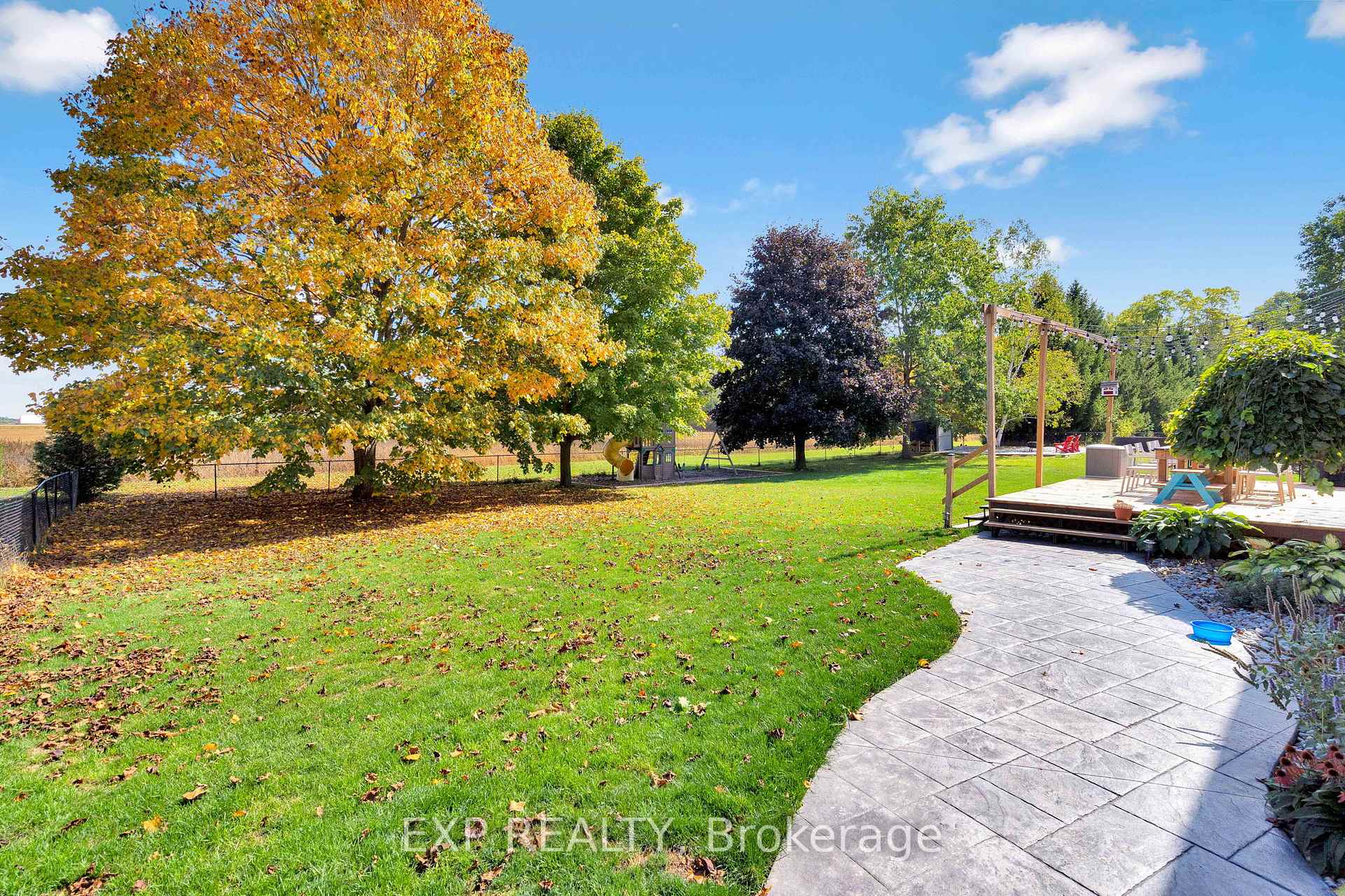 Photo 44 of 22882 Vanneck Road, Middlesex Centre, Rural Middlesex Centre — HOMEH