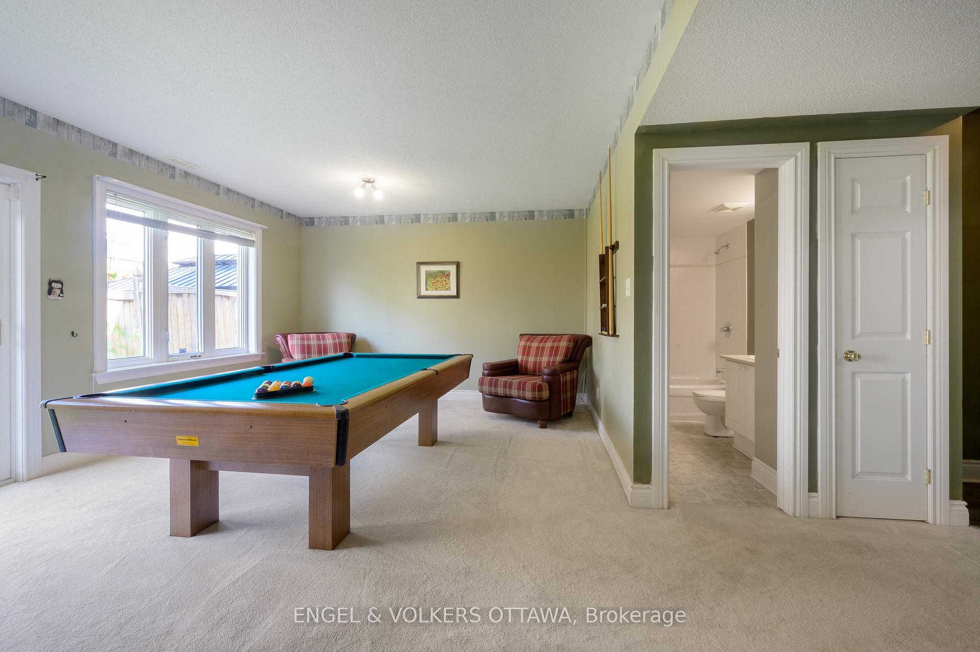 Photo 22 of 43 Castle Glen Crescent, Ottawa, Kanata - Glencairn/Hazeldean — HOMEH