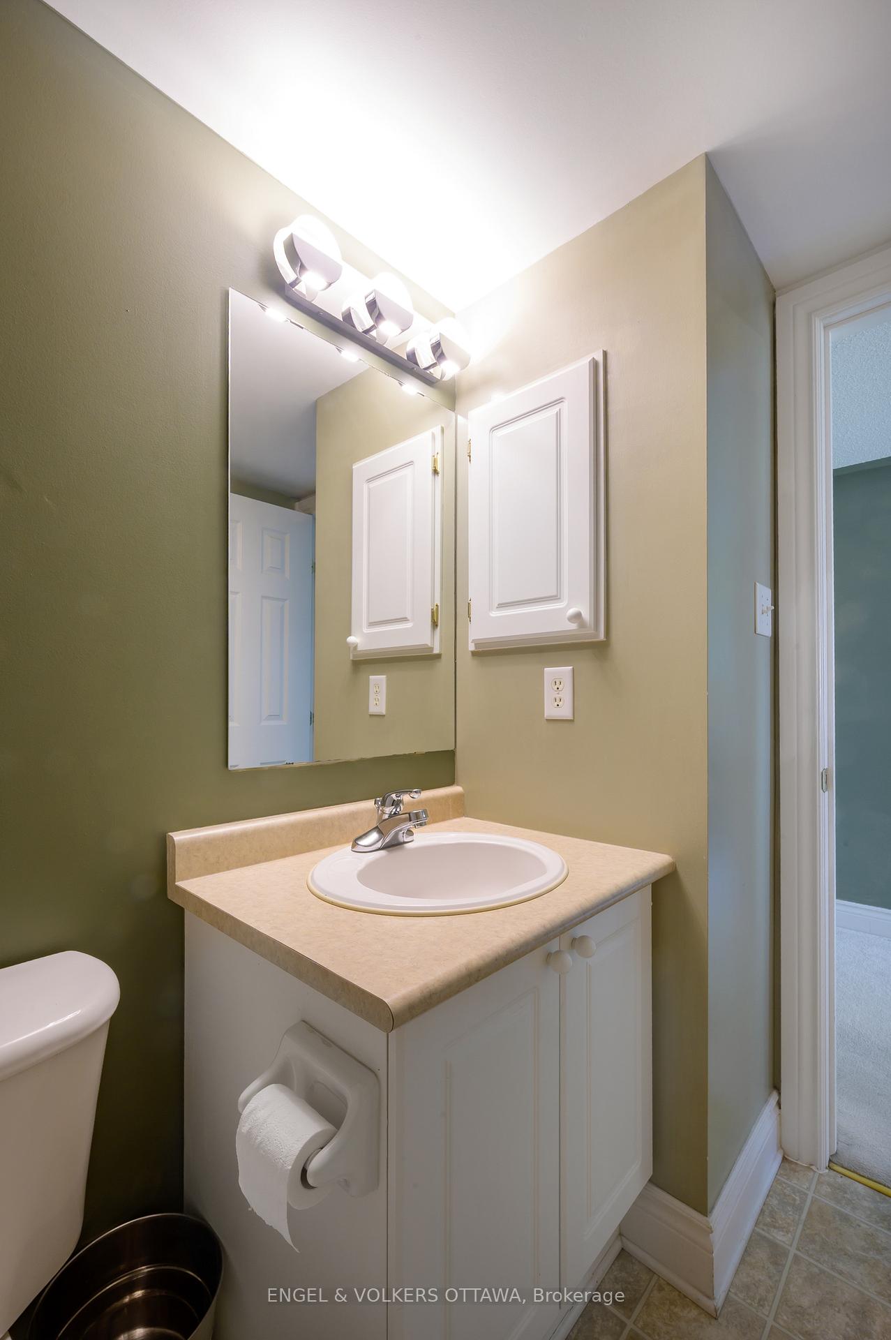 Photo 26 of 43 Castle Glen Crescent, Ottawa, Kanata - Glencairn/Hazeldean — HOMEH