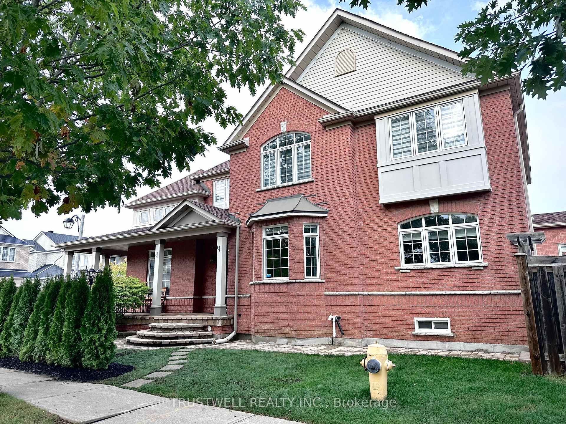 Photo 3 of 57 Emery Hill Boulevard, Markham, Berczy — HOMEH