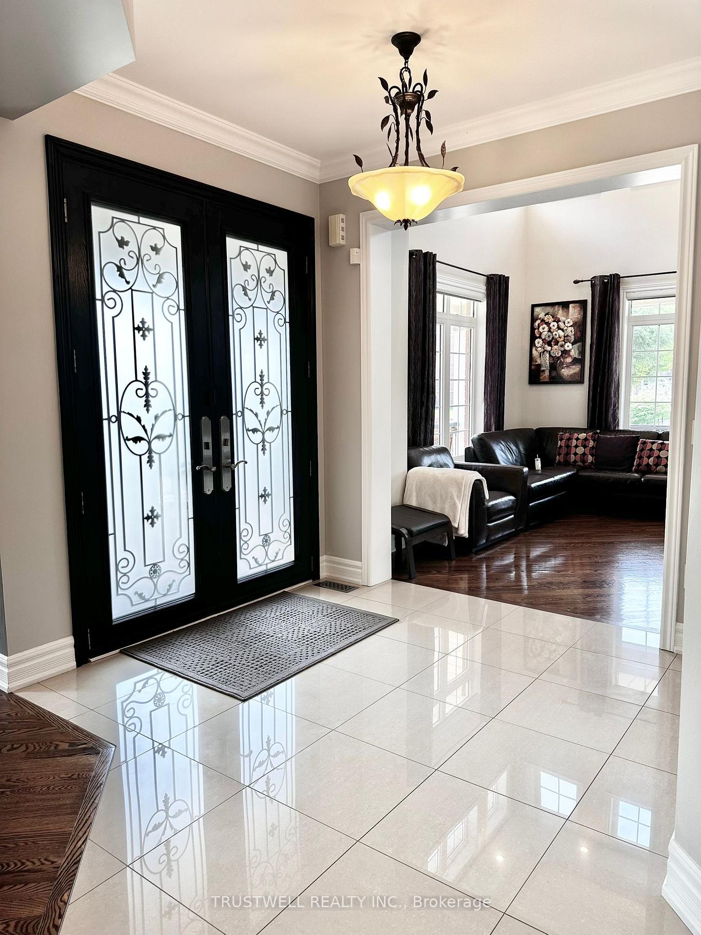 Photo 7 of 57 Emery Hill Boulevard, Markham, Berczy — HOMEH