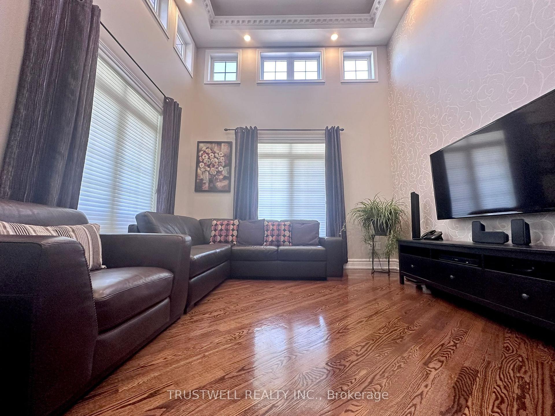 Photo 9 of 57 Emery Hill Boulevard, Markham, Berczy — HOMEH