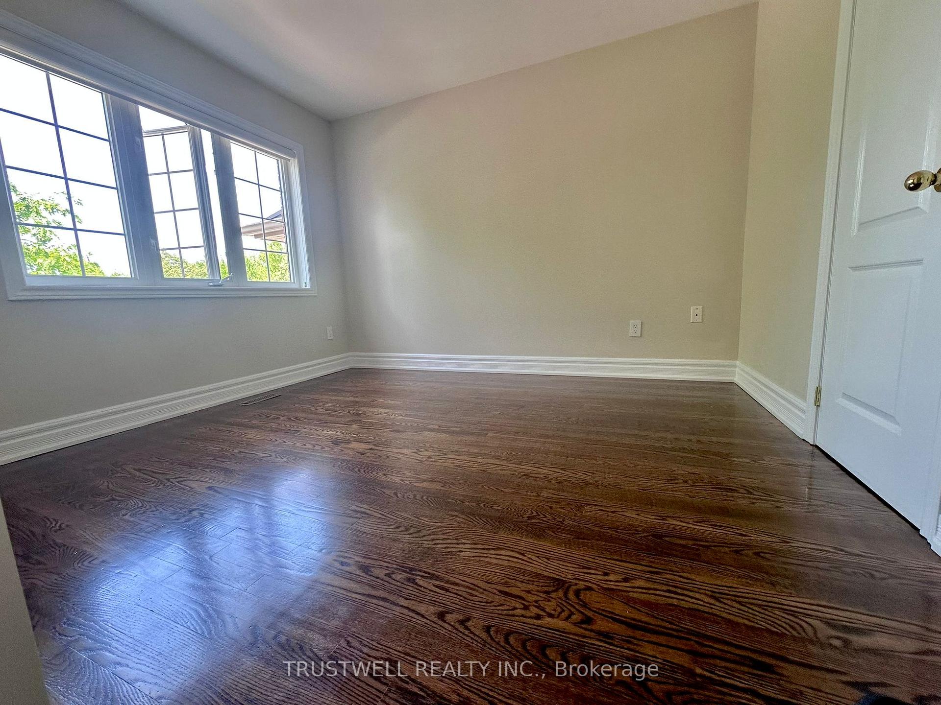 Photo 29 of 57 Emery Hill Boulevard, Markham, Berczy — HOMEH