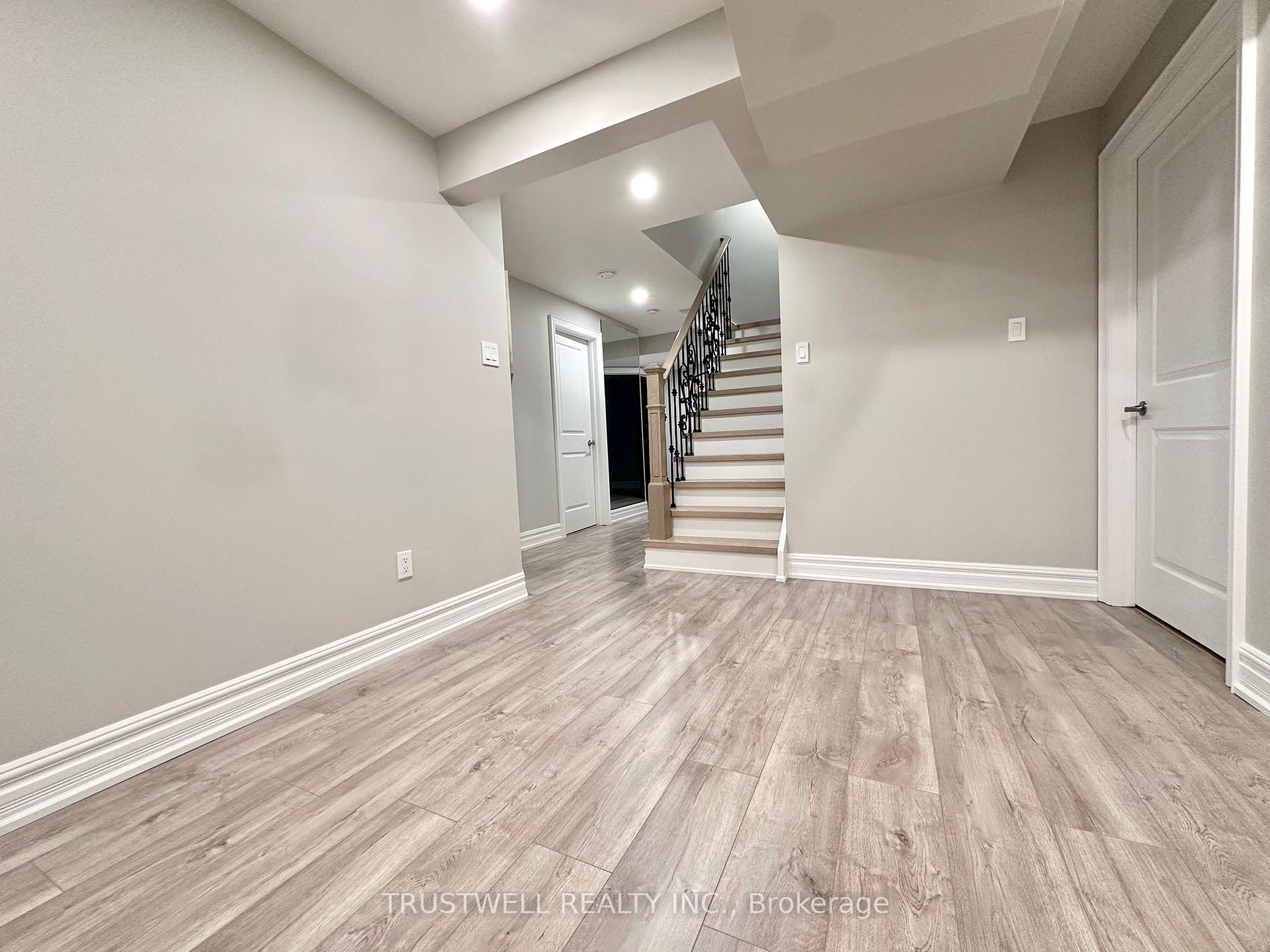 Photo 31 of 57 Emery Hill Boulevard, Markham, Berczy — HOMEH
