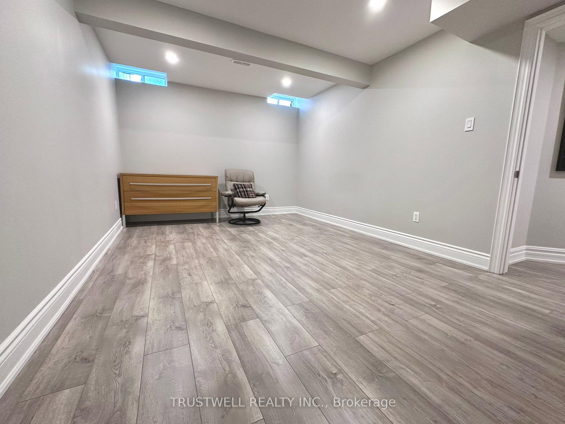 Photo 34 of 57 Emery Hill Boulevard, Markham, Berczy — HOMEH