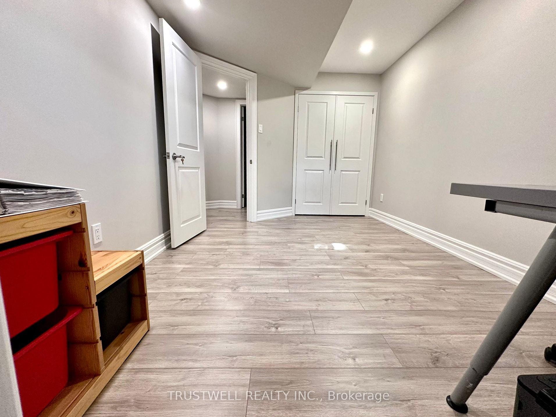 Photo 35 of 57 Emery Hill Boulevard, Markham, Berczy — HOMEH