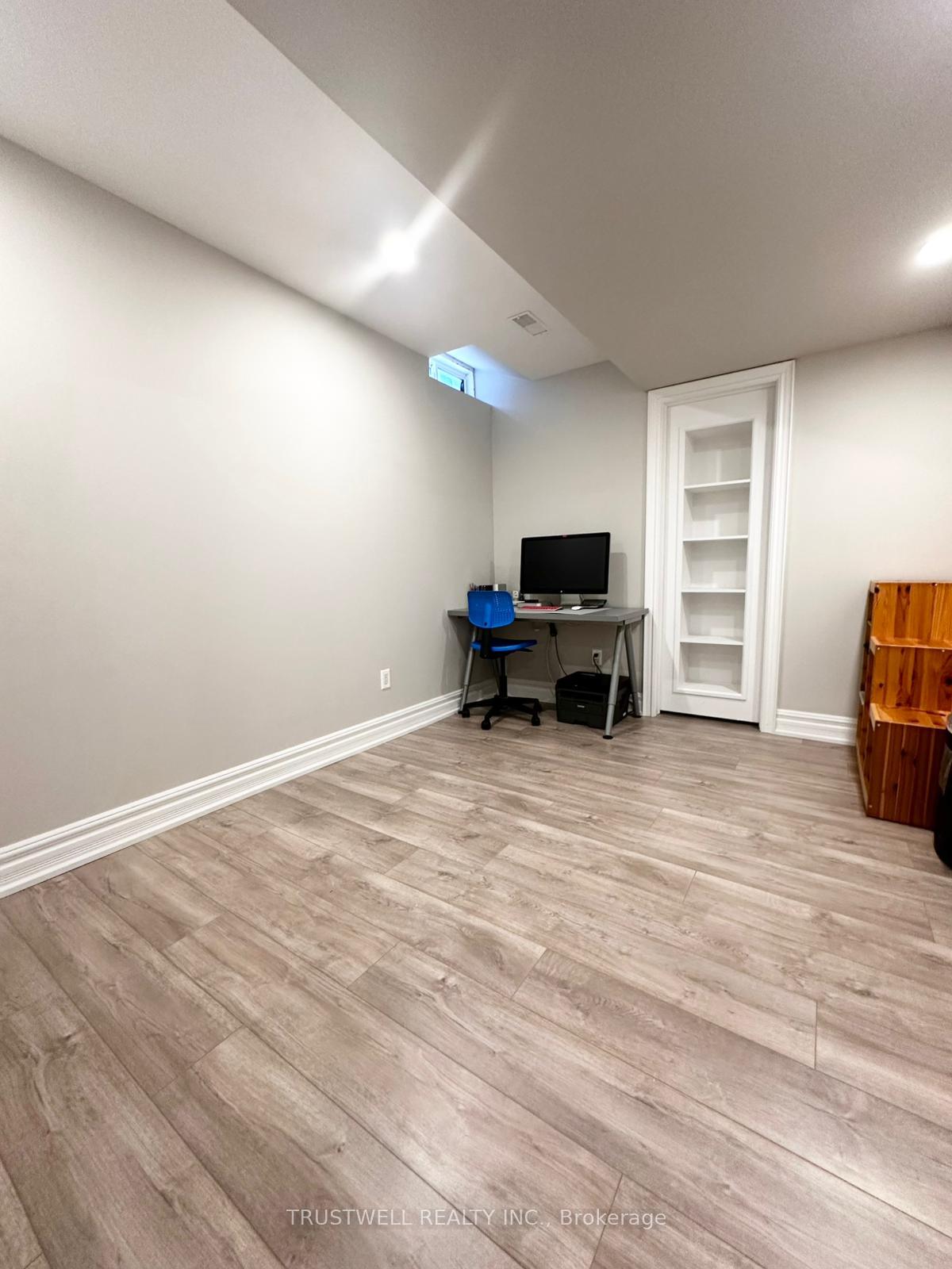 Photo 37 of 57 Emery Hill Boulevard, Markham, Berczy — HOMEH