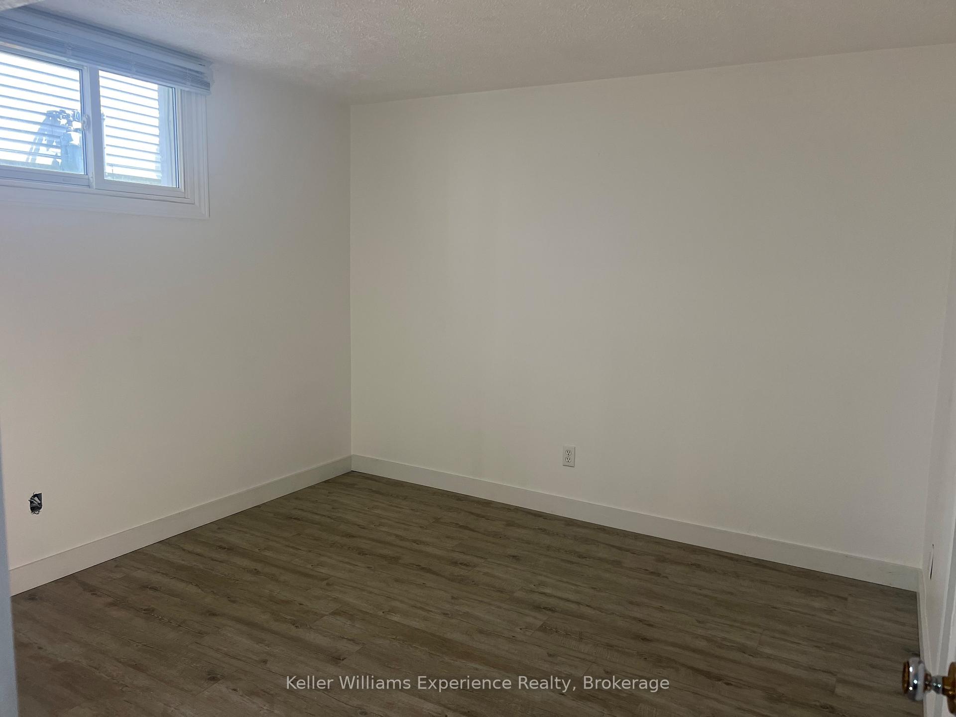 Photo 16 of 258 Ruby Street, Midland — HOMEH