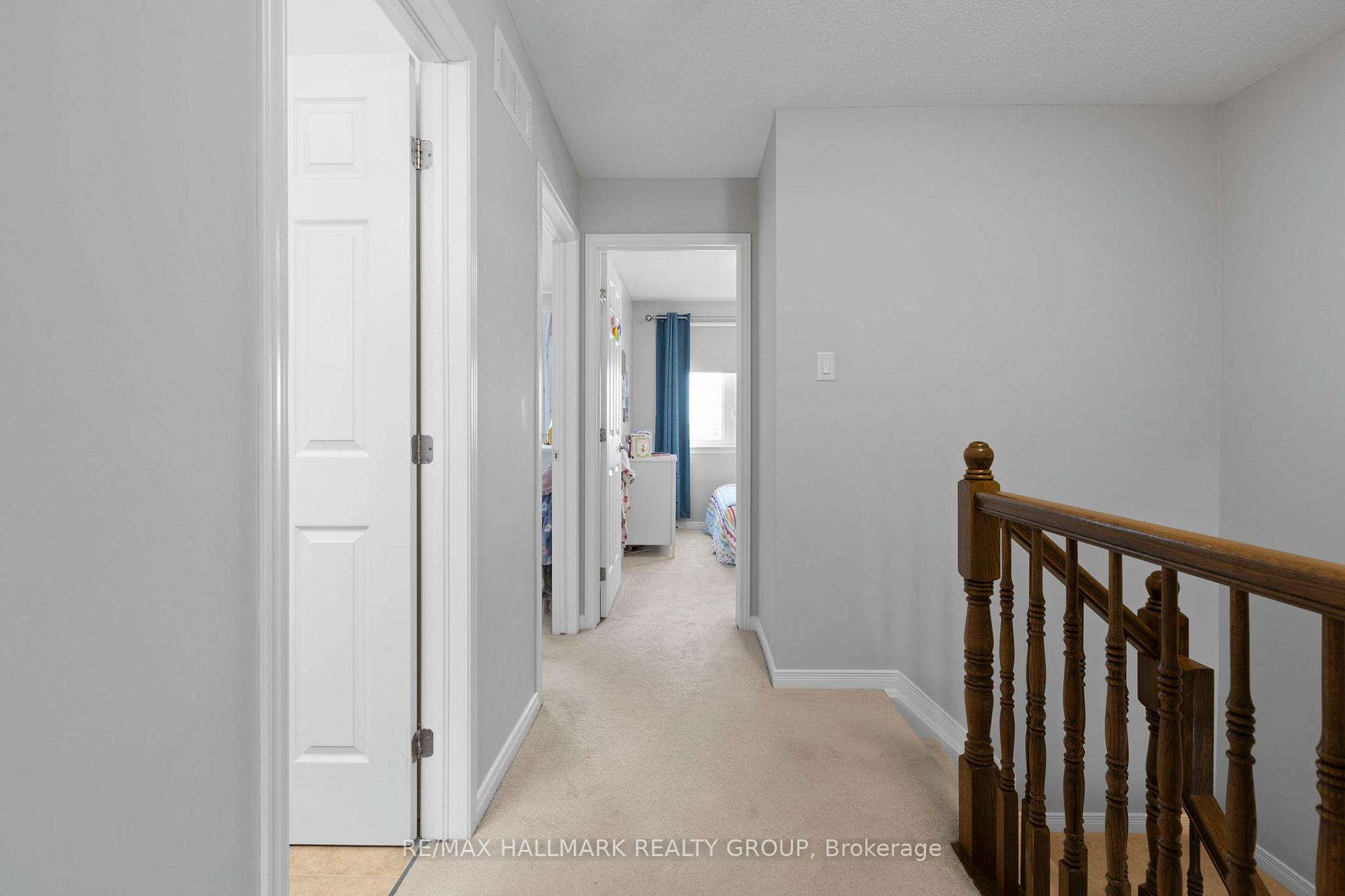 Photo 13 of 243 Livery Street, Ottawa, Kanata - Emerald Meadows/Trailwest — HOMEH