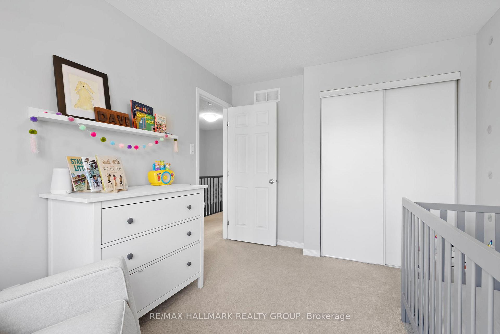 Photo 20 of 243 Livery Street, Ottawa, Kanata - Emerald Meadows/Trailwest — HOMEH