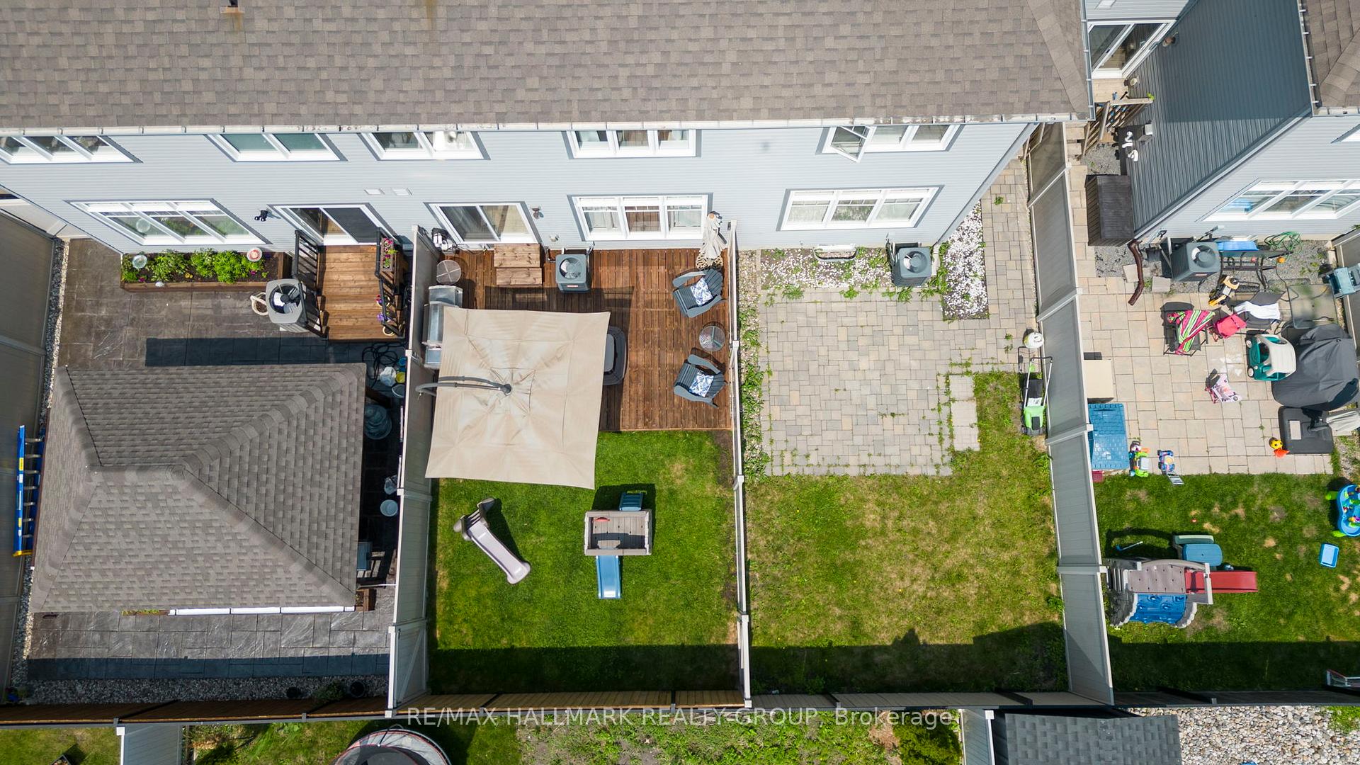 Photo 29 of 243 Livery Street, Ottawa, Kanata - Emerald Meadows/Trailwest — HOMEH