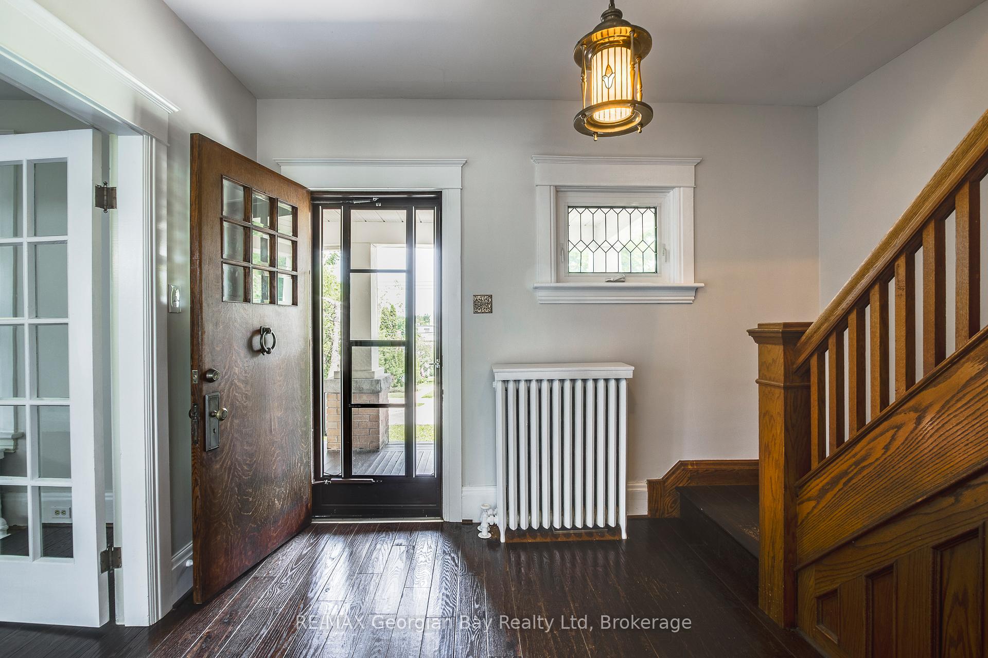 Photo 6 of 324 Second Street, Midland — HOMEH