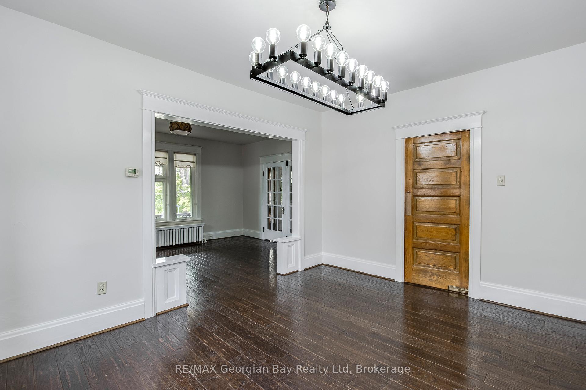 Photo 12 of 324 Second Street, Midland — HOMEH