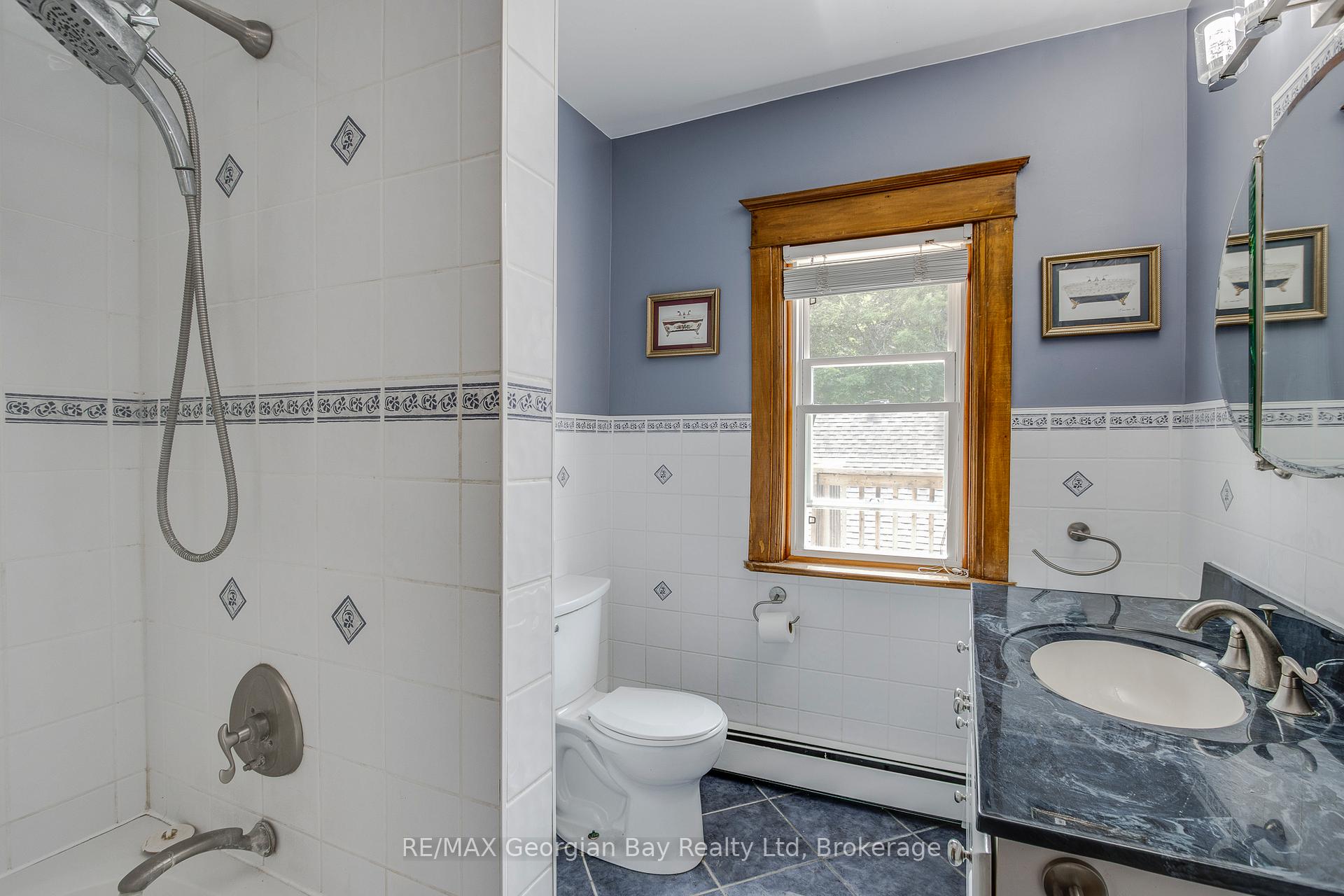 Photo 33 of 324 Second Street, Midland — HOMEH