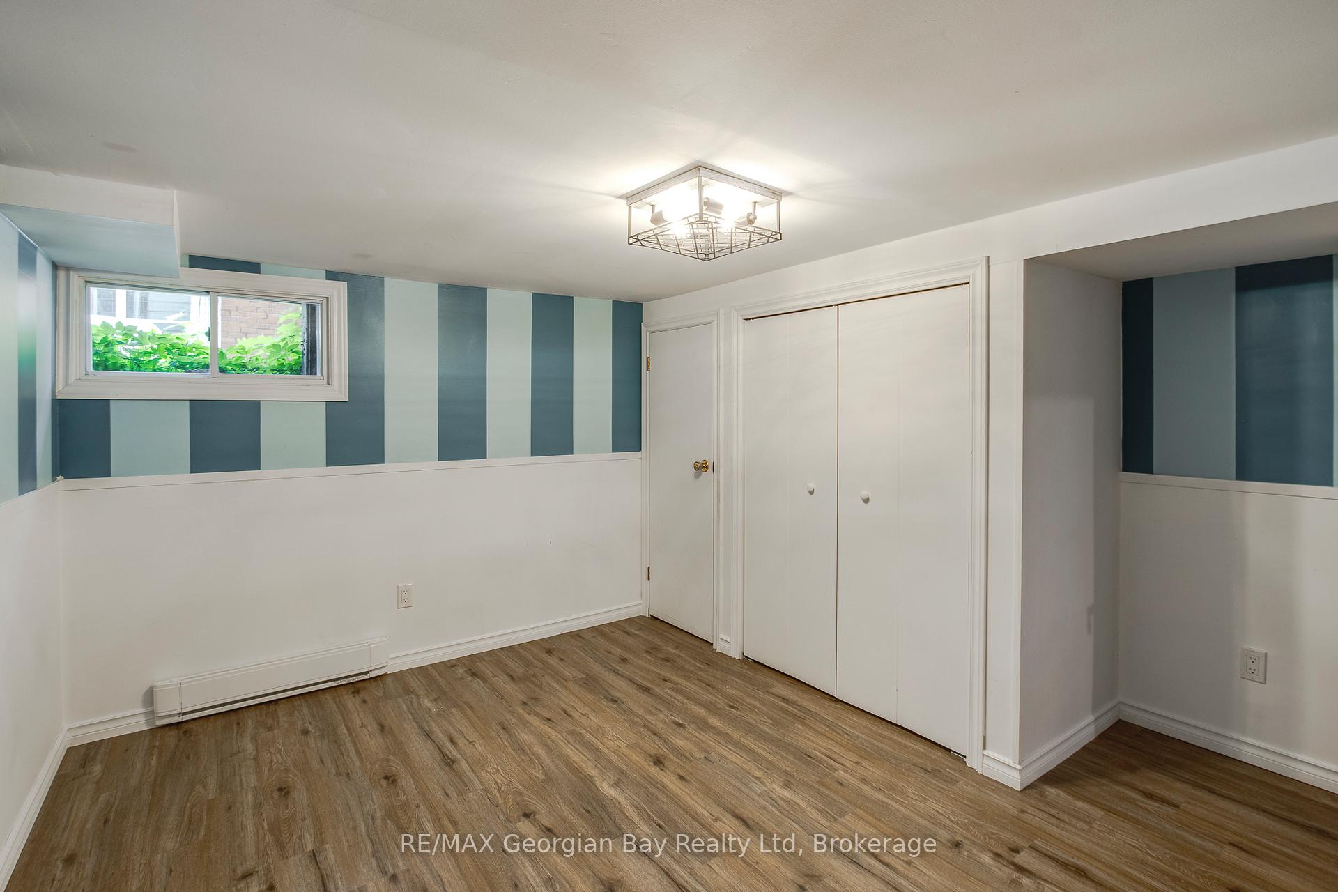 Photo 37 of 324 Second Street, Midland — HOMEH