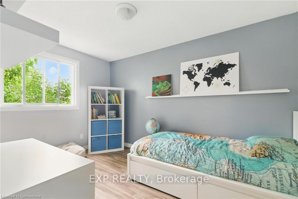Photo 15 of 147 Rolling Meadows Drive, Kitchener — HOMEH