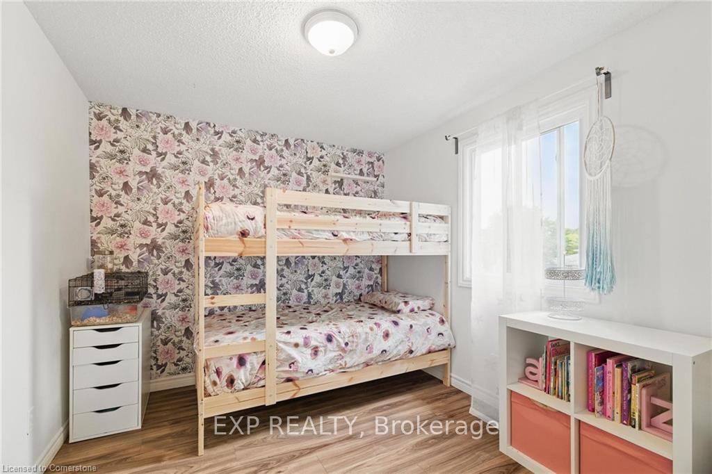 Photo 17 of 147 Rolling Meadows Drive, Kitchener — HOMEH