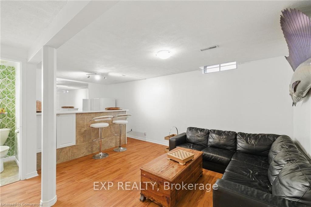 Photo 24 of 147 Rolling Meadows Drive, Kitchener — HOMEH