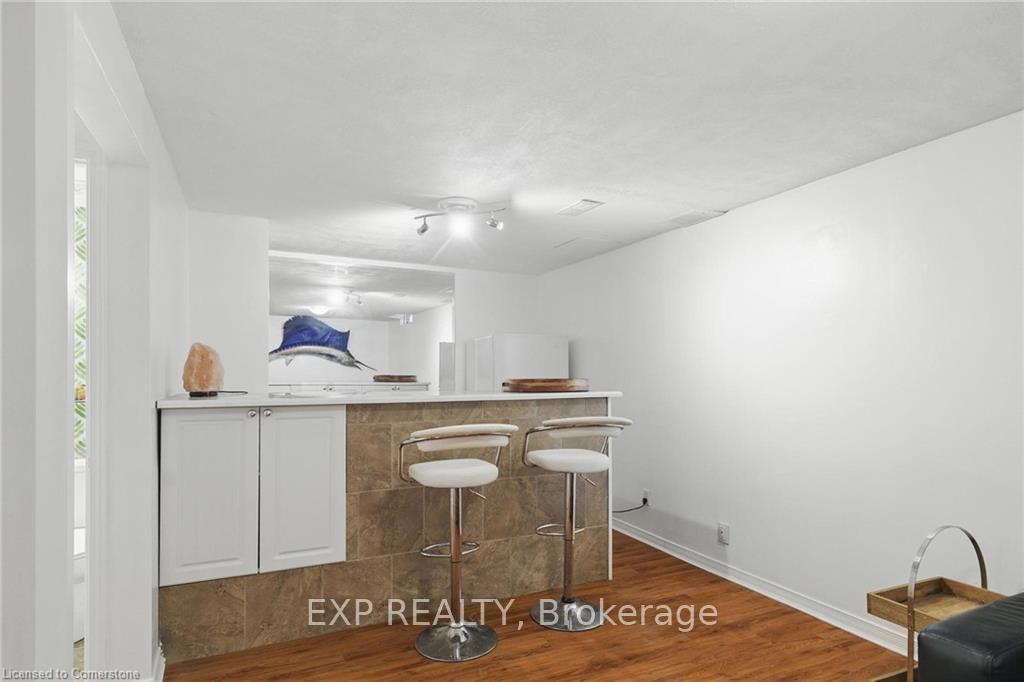 Photo 26 of 147 Rolling Meadows Drive, Kitchener — HOMEH