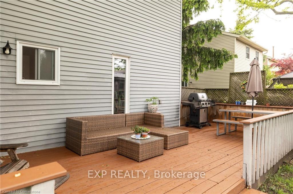 Photo 30 of 147 Rolling Meadows Drive, Kitchener — HOMEH
