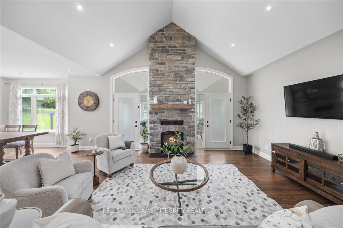 Photo 8 of 127 Beach Heights, Ottawa, Kanata - Kanata (North West) — HOMEH