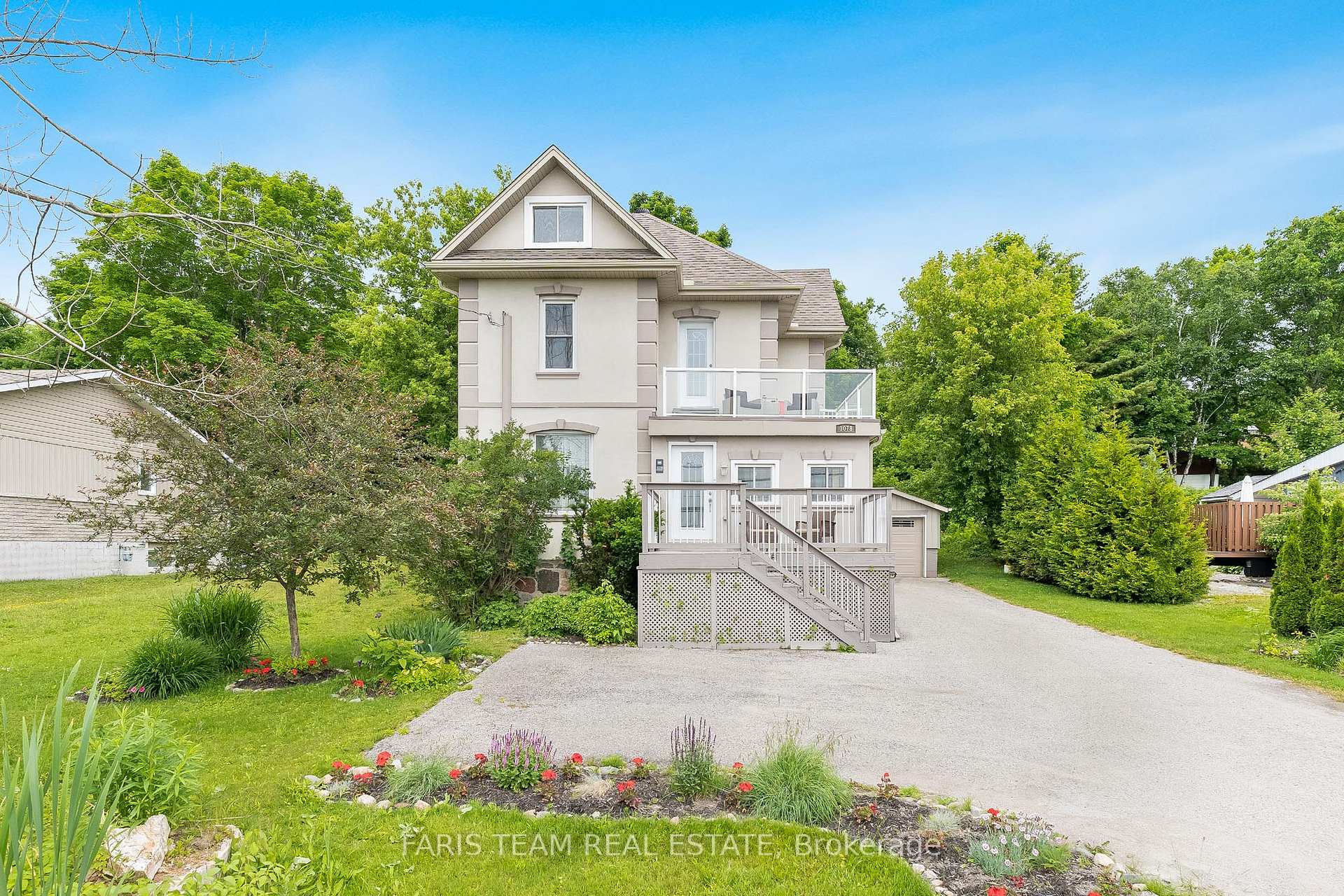 Photo 2 of 1078 Harbourview Drive, Midland — HOMEH
