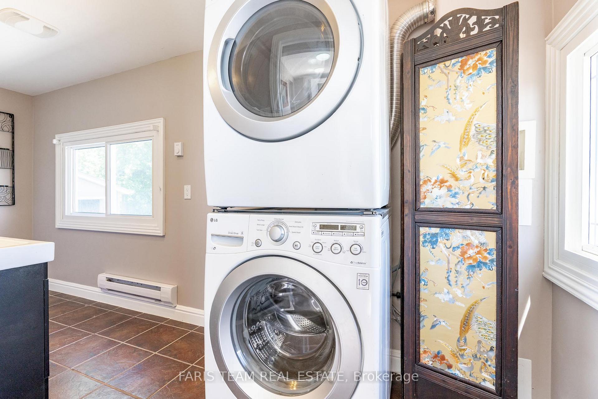 Photo 13 of 1078 Harbourview Drive, Midland — HOMEH