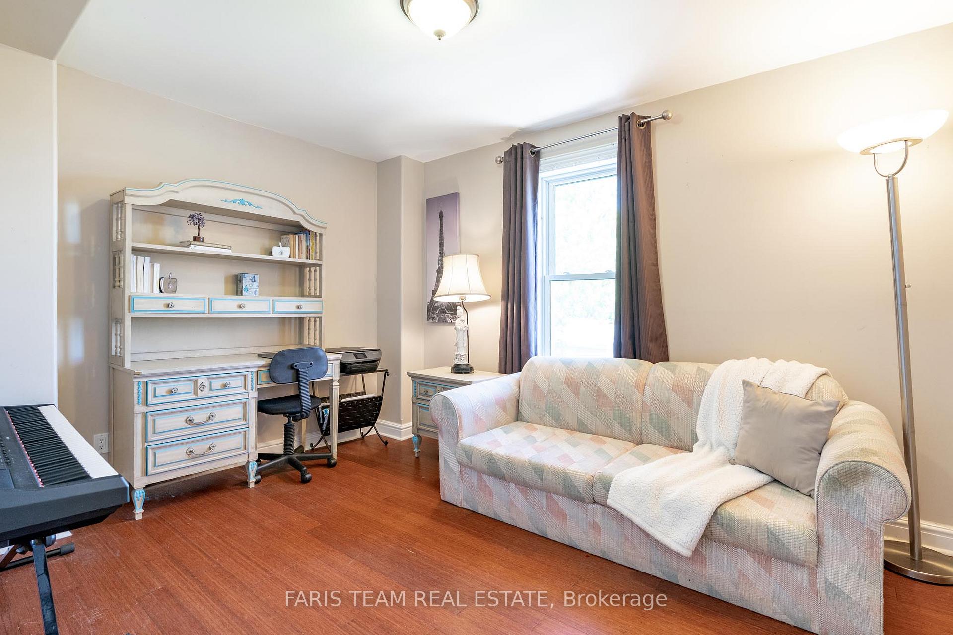 Photo 16 of 1078 Harbourview Drive, Midland — HOMEH