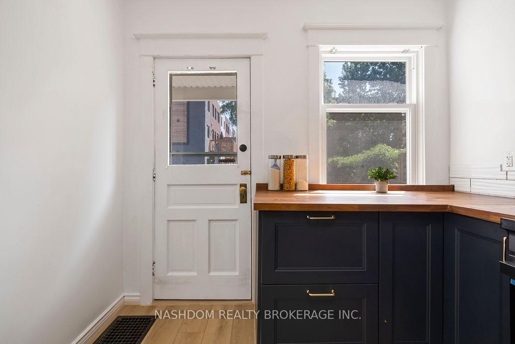 Photo 15 of Unit 1, 35 Gage Avenue S, Hamilton, Crown Point — HOMEH