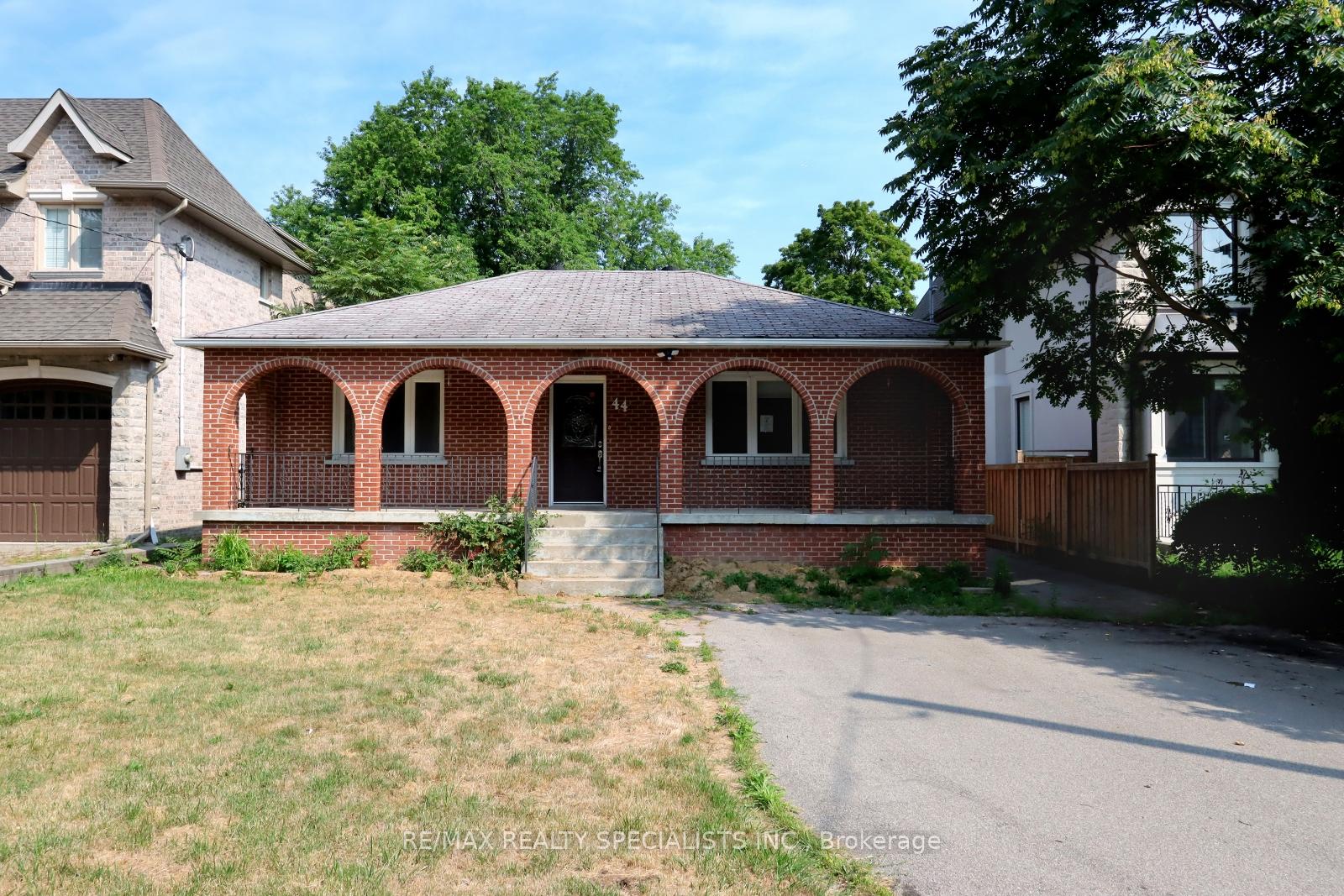 Photo 1 of 44 Woodward Avenue, Markham, Grandview — HOMEH