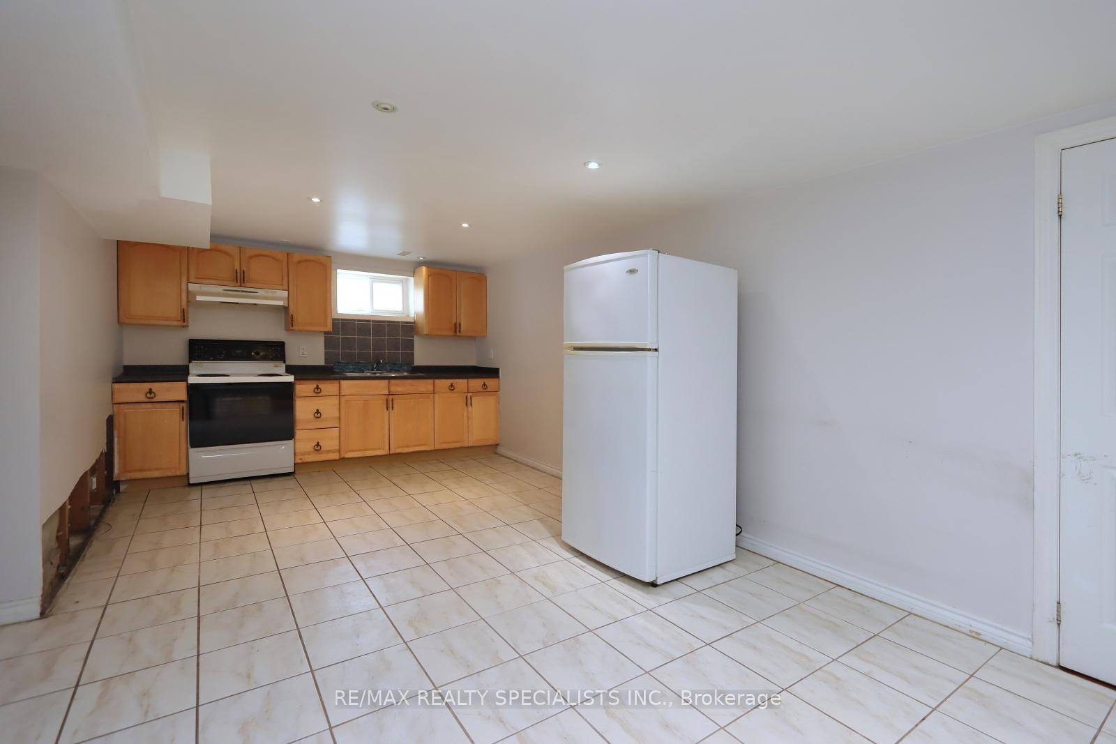 Photo 22 of 44 Woodward Avenue, Markham, Grandview — HOMEH