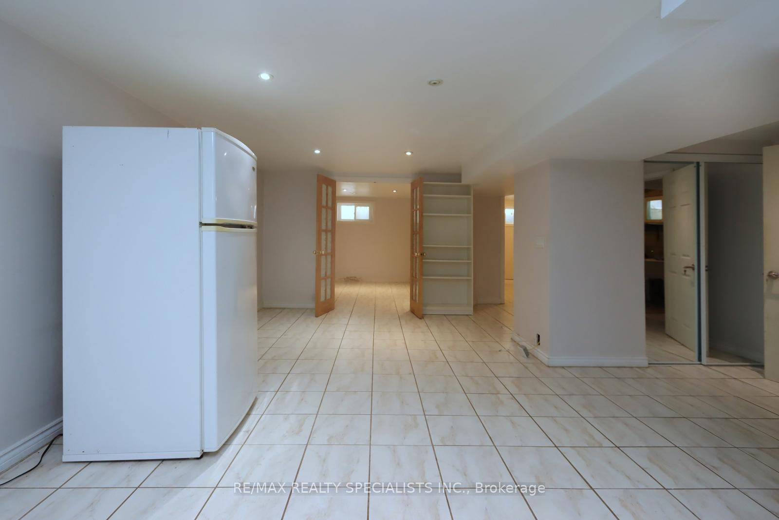 Photo 24 of 44 Woodward Avenue, Markham, Grandview — HOMEH