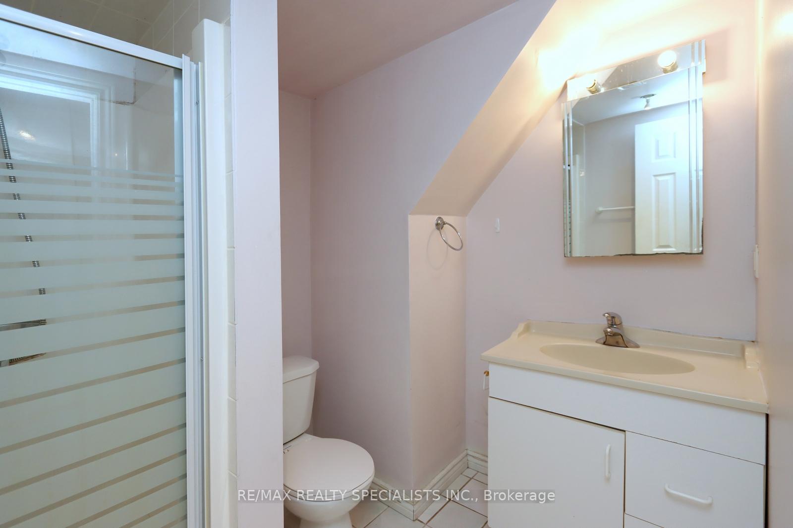 Photo 27 of 44 Woodward Avenue, Markham, Grandview — HOMEH
