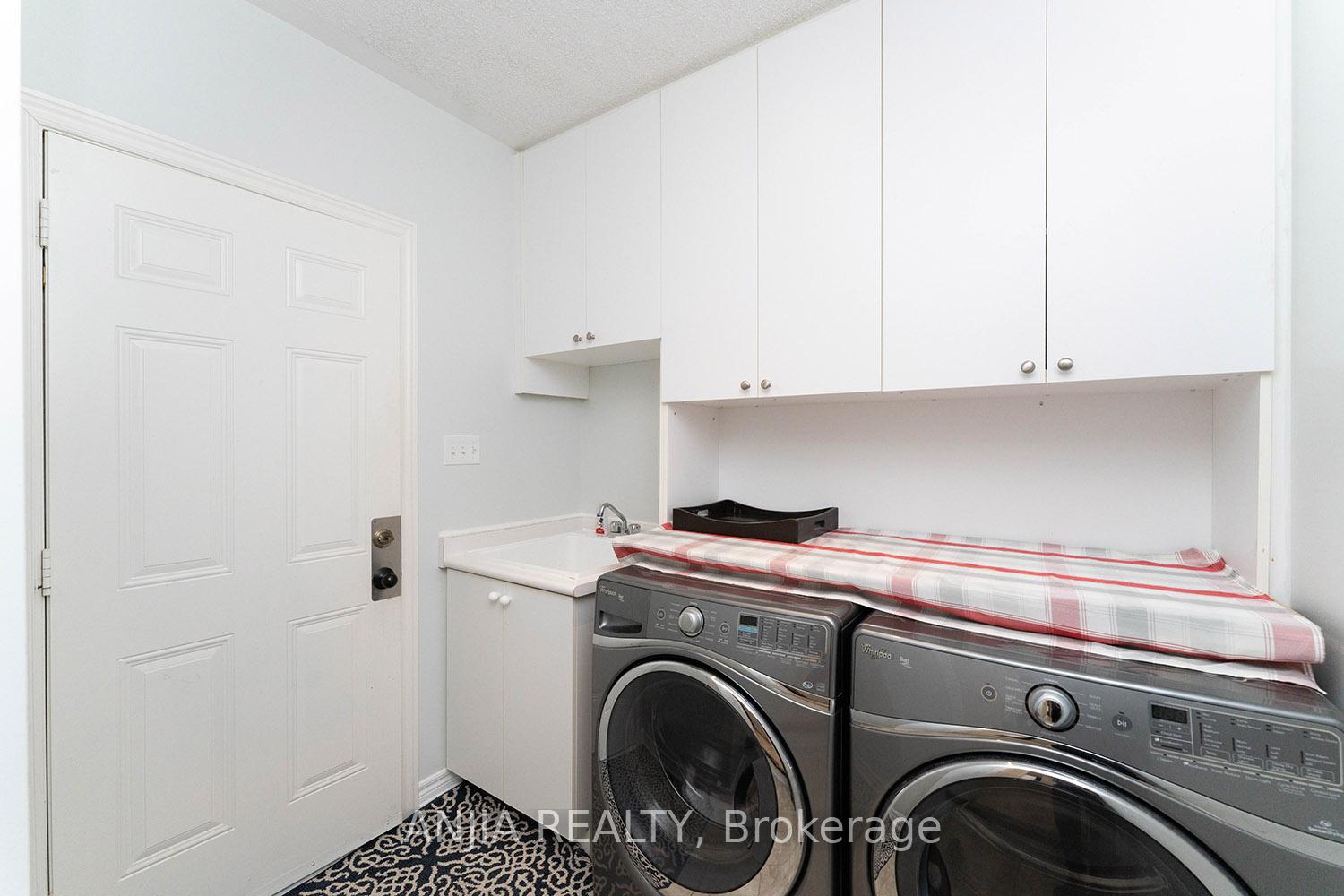 Photo 17 of 83 Hua Du Avenue, Markham, Berczy — HOMEH