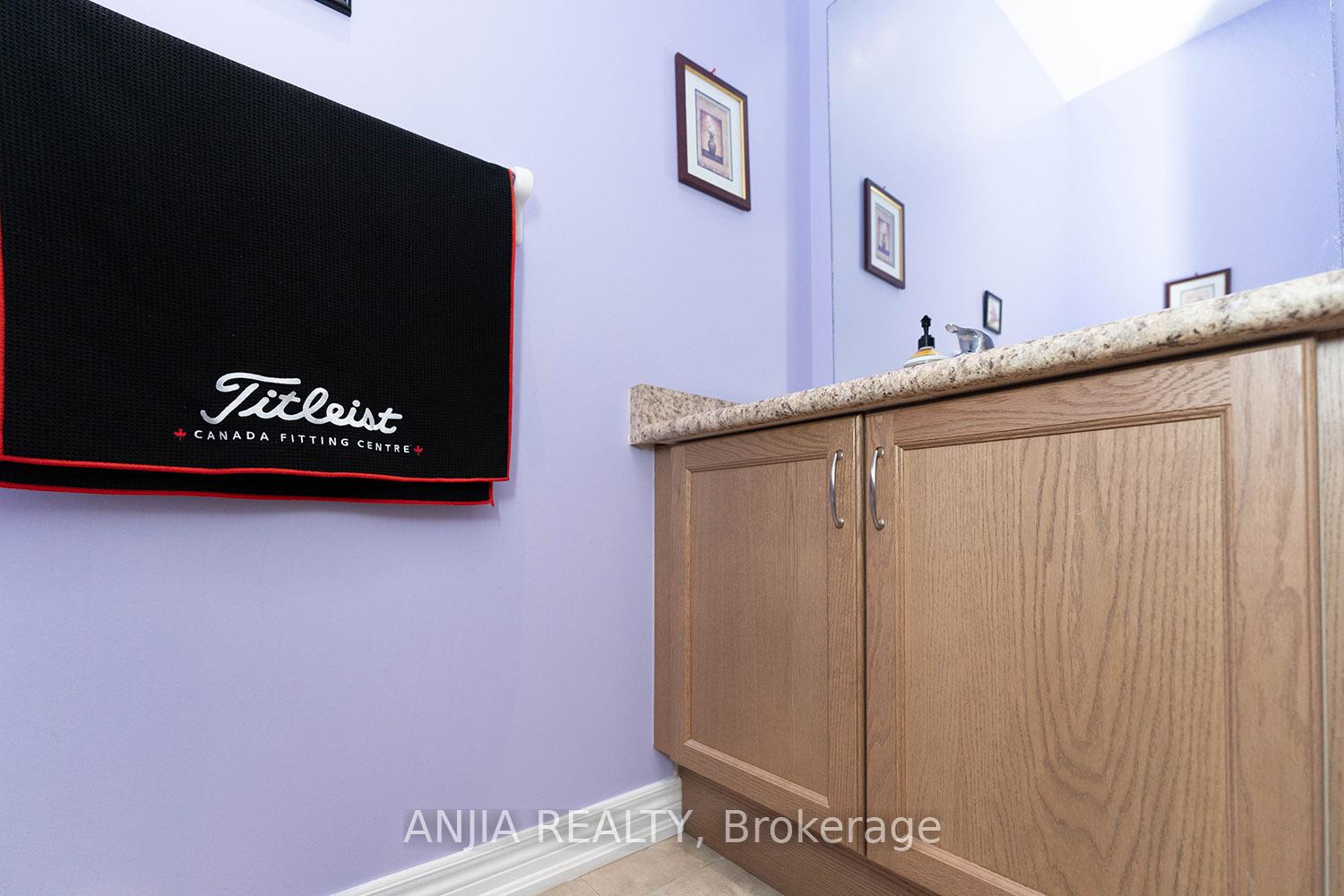 Photo 19 of 83 Hua Du Avenue, Markham, Berczy — HOMEH