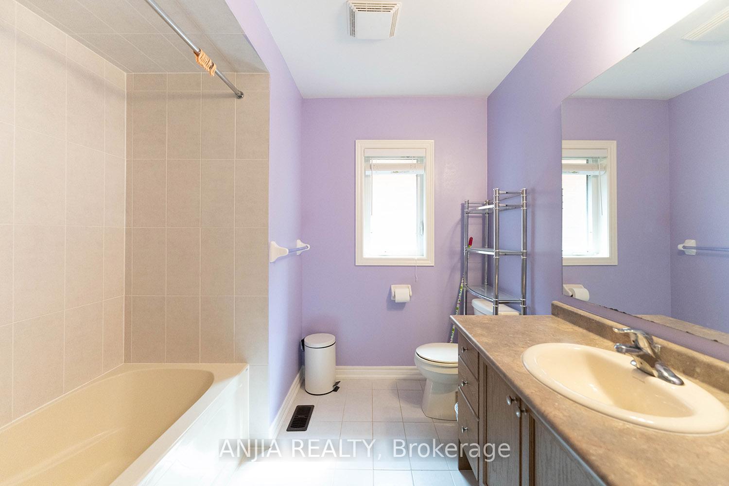 Photo 27 of 83 Hua Du Avenue, Markham, Berczy — HOMEH