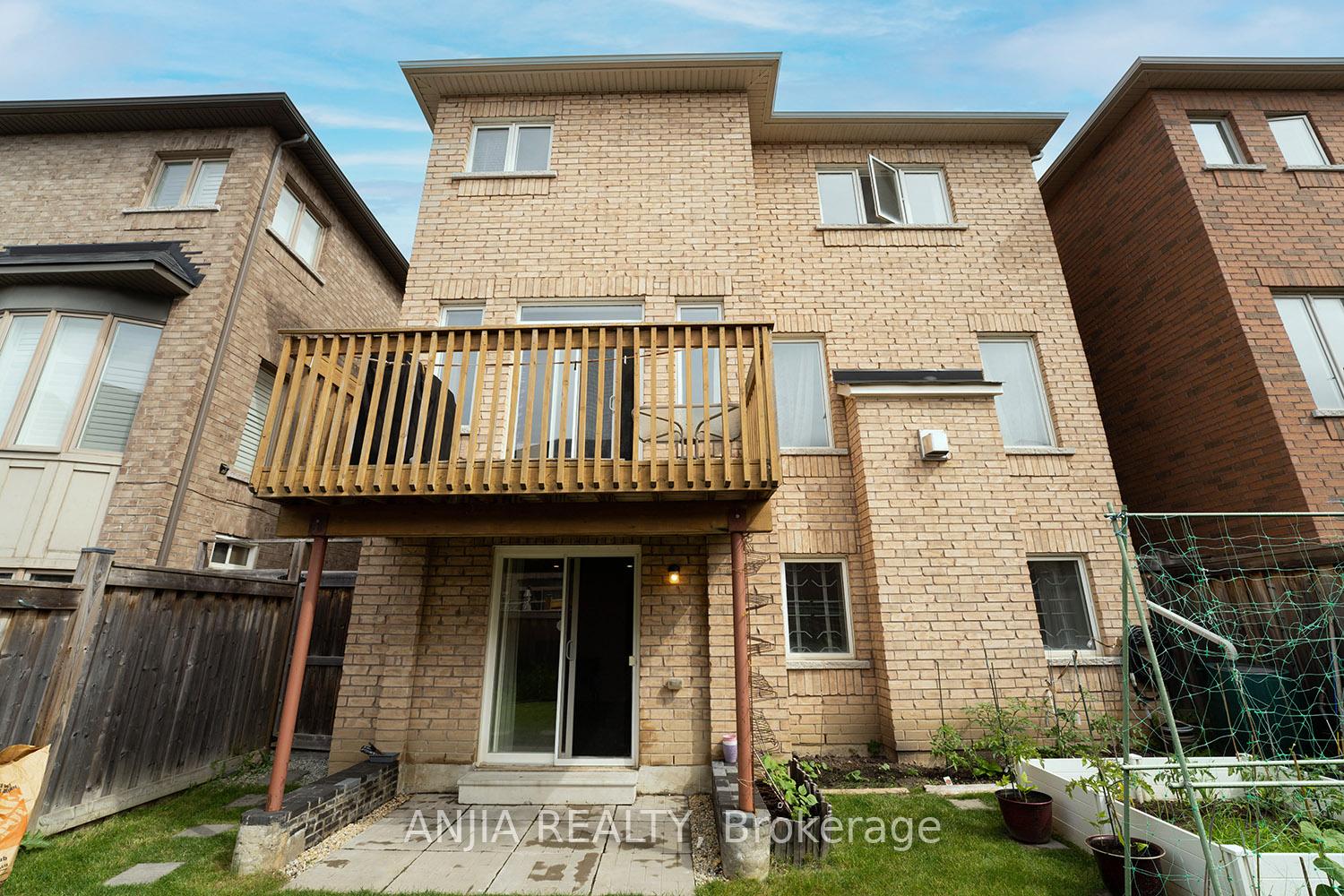 Photo 49 of 83 Hua Du Avenue, Markham, Berczy — HOMEH