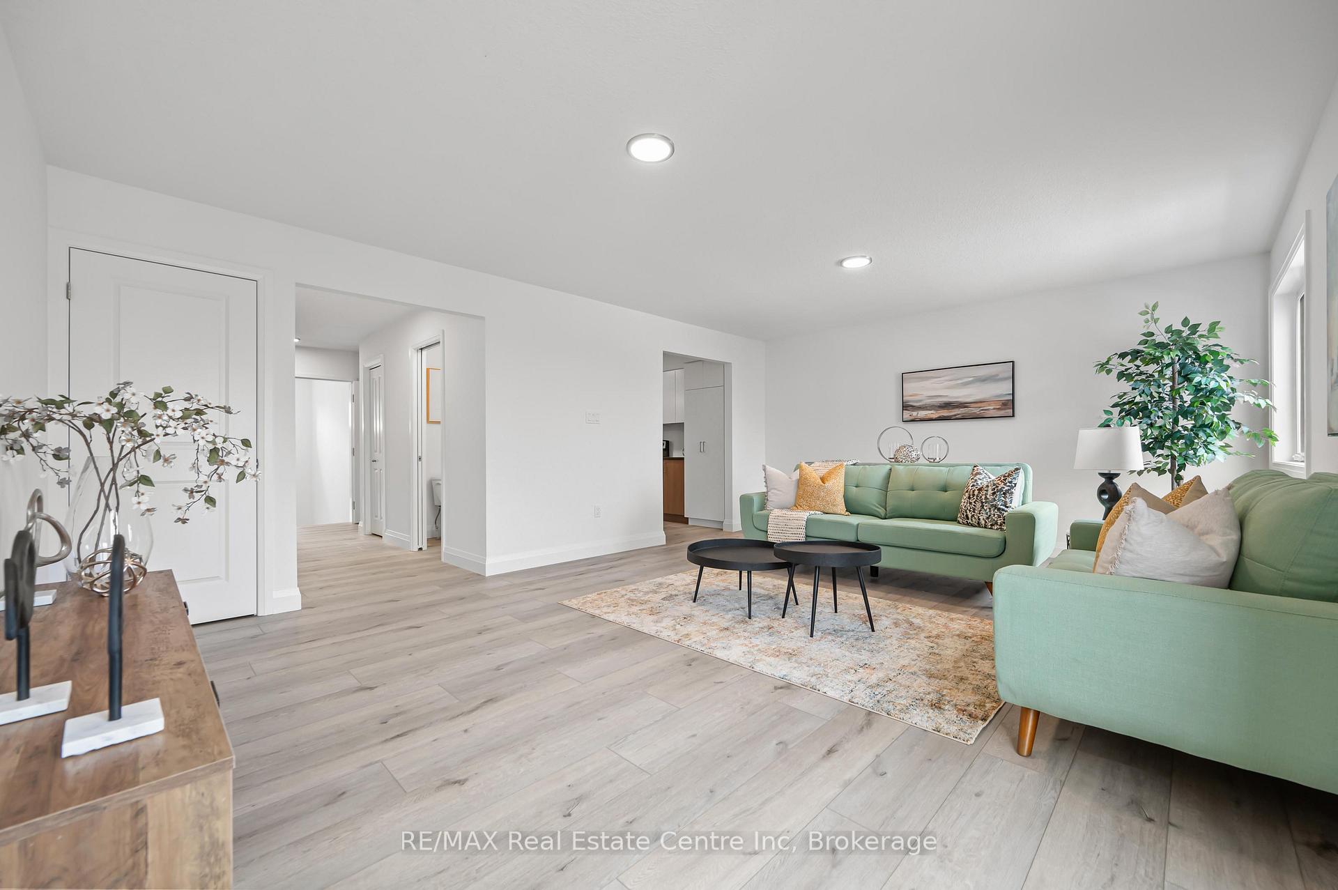 Photo 15 of Unit 7, 182 Bridge Crescent, Minto — HOMEH