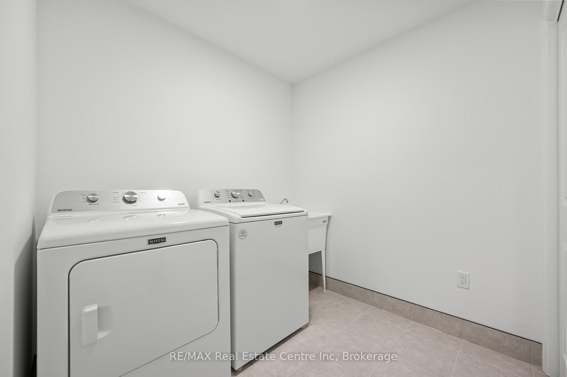Photo 24 of Unit 7, 182 Bridge Crescent, Minto — HOMEH