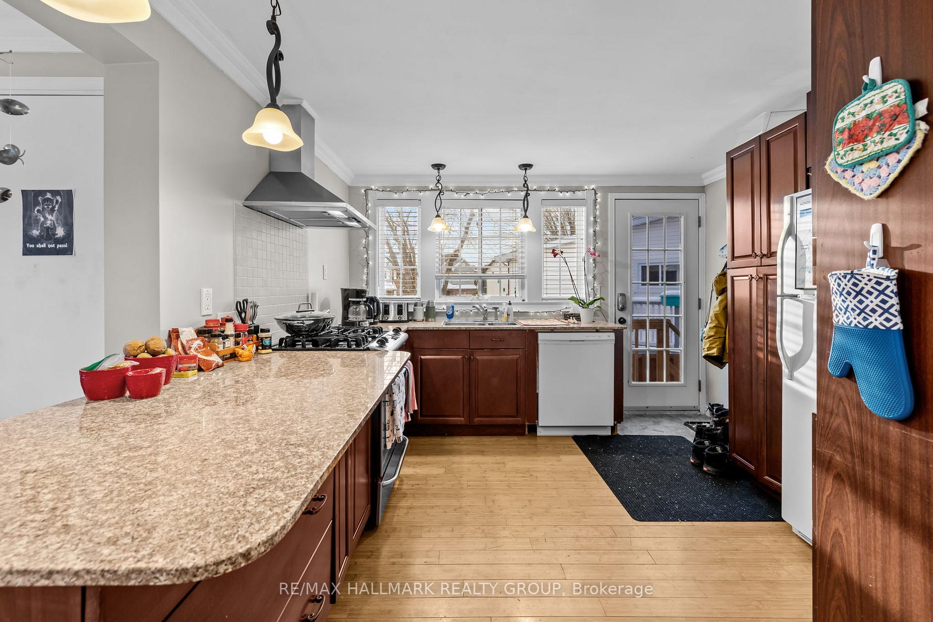 Photo 8 of 137 Glamorgan Drive, Ottawa, Kanata - Glencairn/Hazeldean — HOMEH