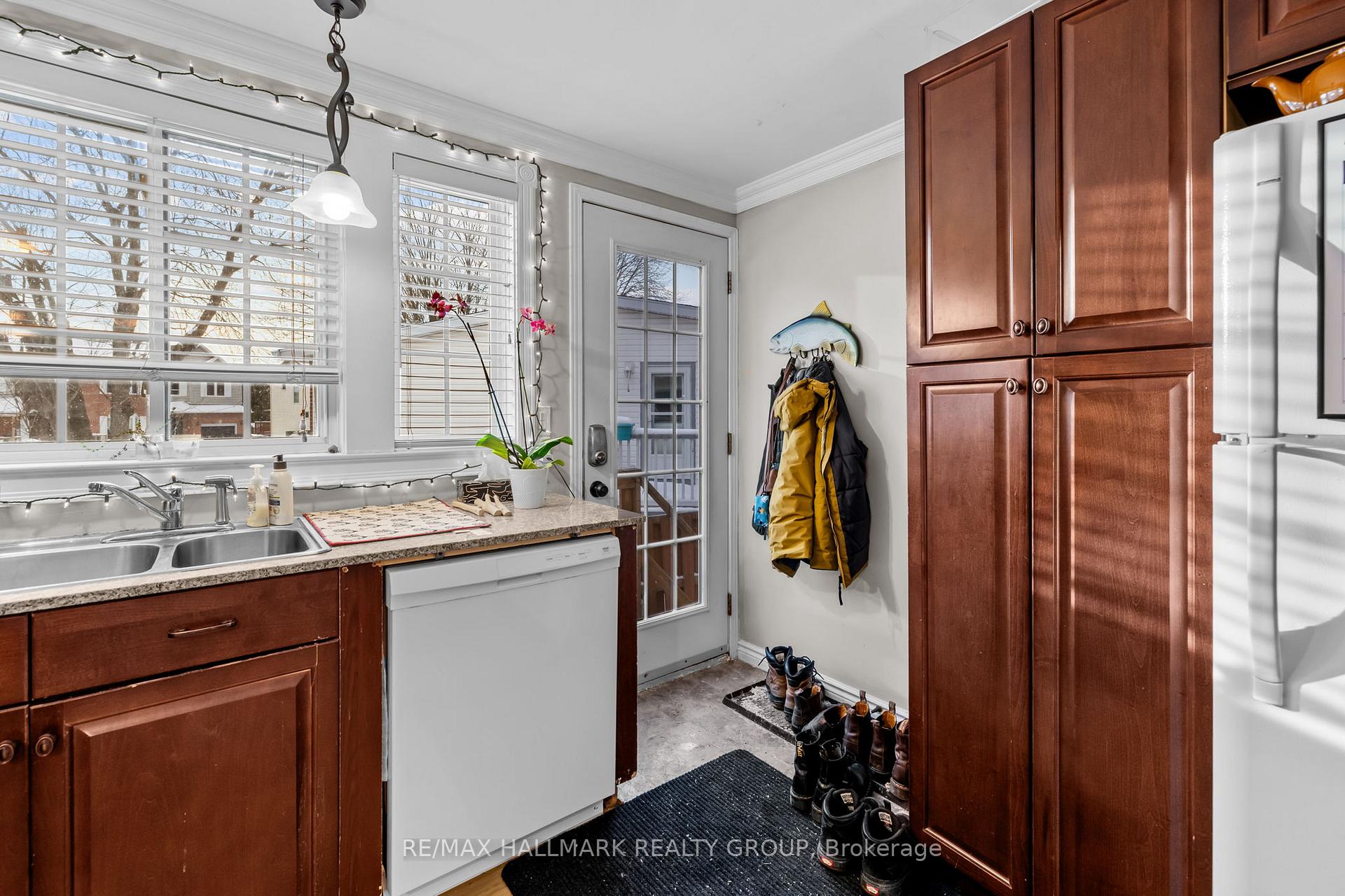 Photo 9 of 137 Glamorgan Drive, Ottawa, Kanata - Glencairn/Hazeldean — HOMEH