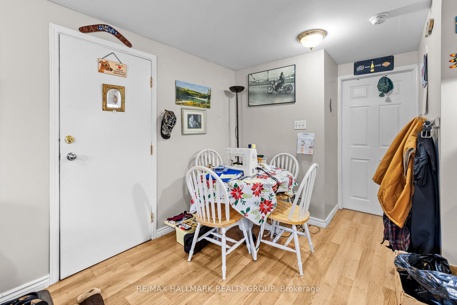 Photo 23 of 137 Glamorgan Drive, Ottawa, Kanata - Glencairn/Hazeldean — HOMEH